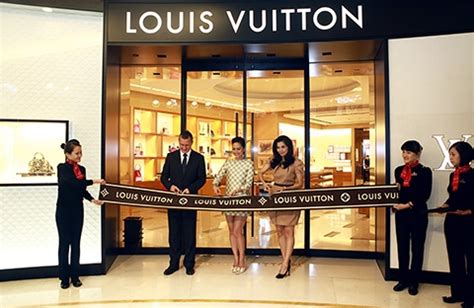 louis vuitton in vietnam costa meno|louis vuitton opera view.